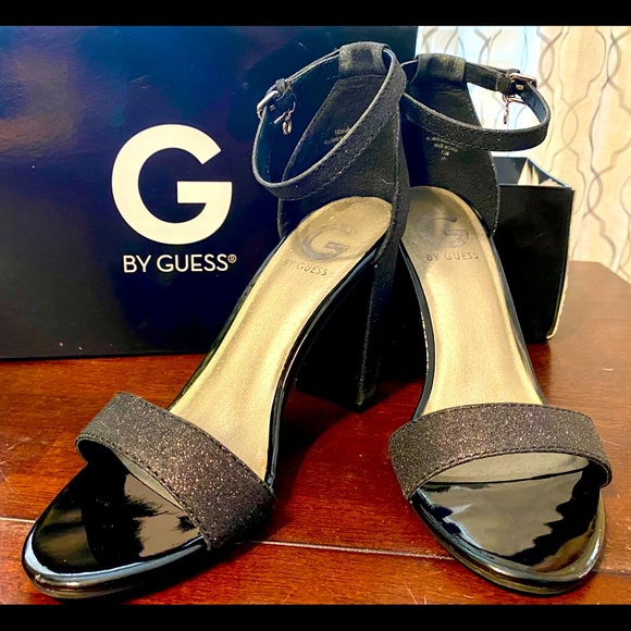 Guess Open Toe Chunky Heel - Picture 1 of 7